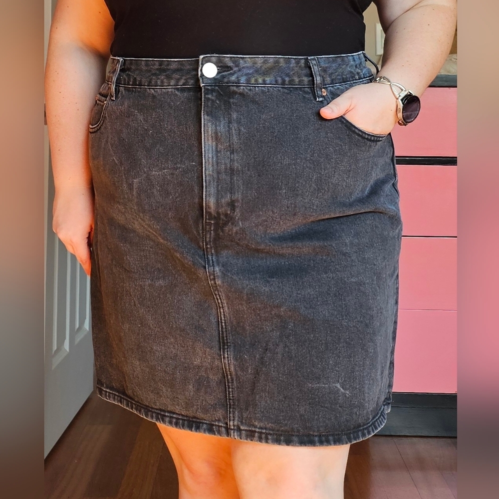 ASOS Classic Black Knee-Length Denim Skirt